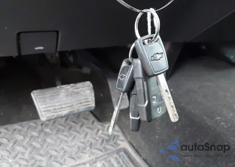 2014 Chevrolet Silverado 1500 1Lt z USA, uszkodzony, nr VIN 3GCUKREC0EG323650